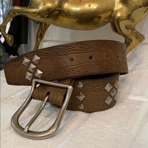 LP ? leather studded belt